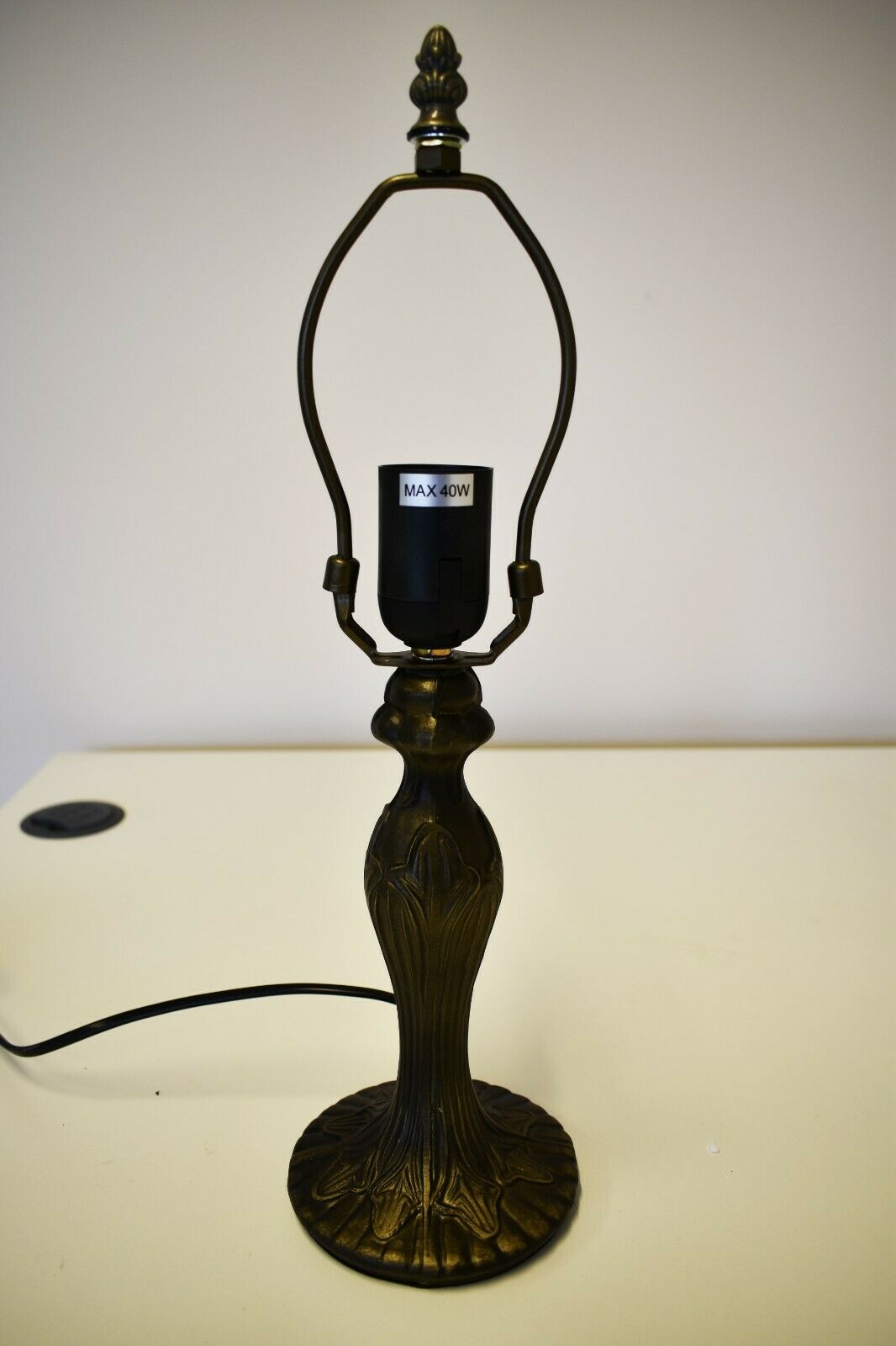 MaxSell Tiffany Style Table Lamp, Handcrafted, 10 inch Bedside Light, Desk Lamp, Stained Glass (TFTL-1012)